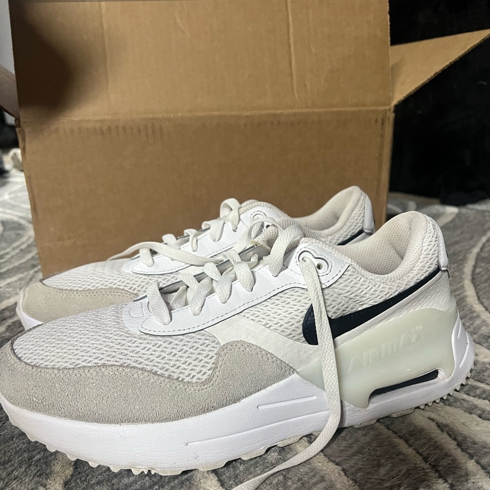 Nike AirMax Systm size 11